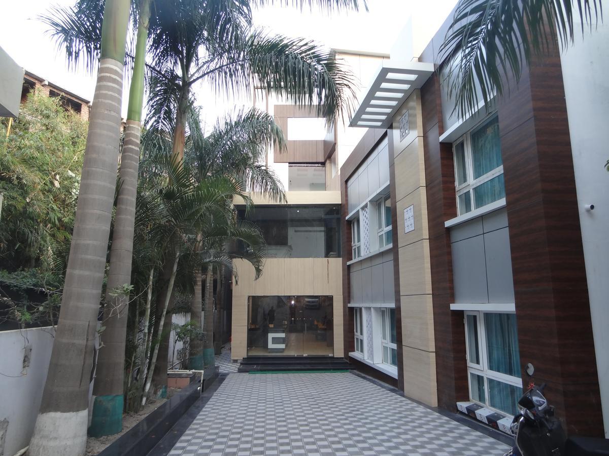 Kamakshi Residency By Royal Collection Hotel & Resorts Tapovan Екстериор снимка