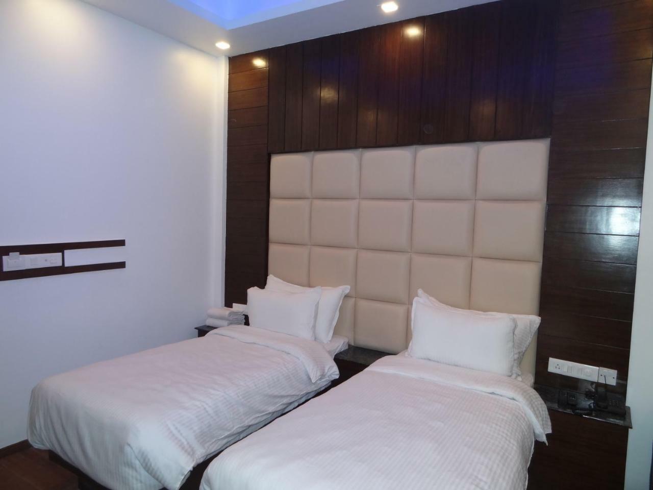 Kamakshi Residency By Royal Collection Hotel & Resorts Tapovan Екстериор снимка